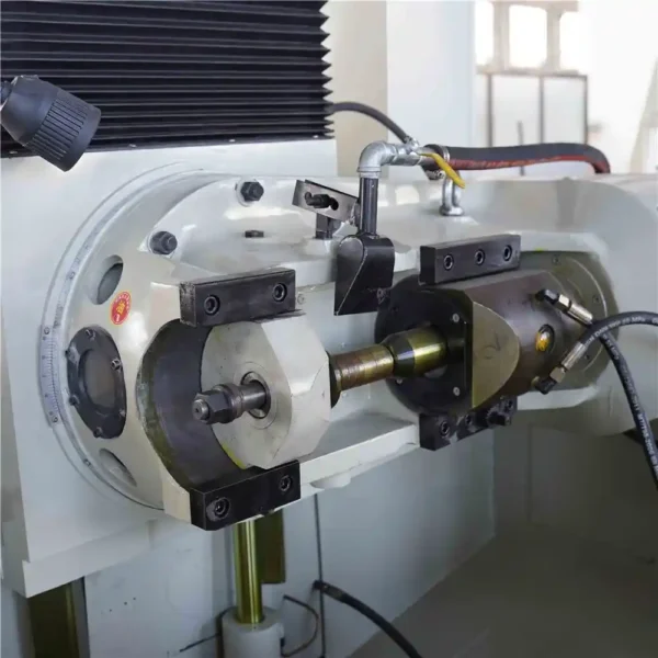 Gear hobbing machine machining metal gear components